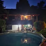 Villa хитър петър Aprilzi