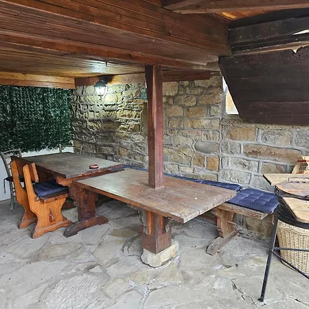 хитър петър Apriltsi (Lovech)