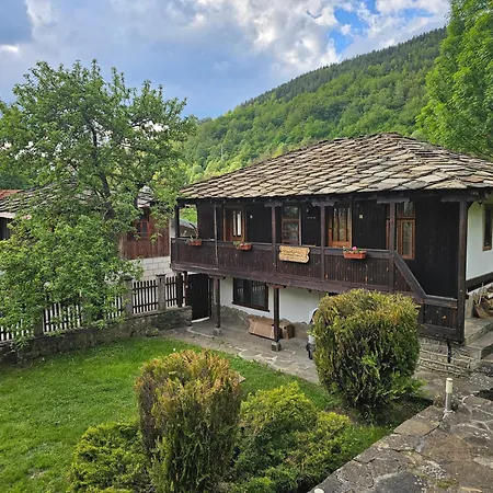 хитър петър * 아프릴치