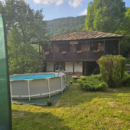 хитър петър Villa *