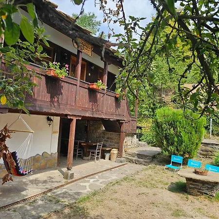 хитър петър * Apriltsi (Lovech)