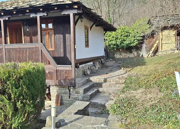 хитър петър Apriltsi (Lovech)