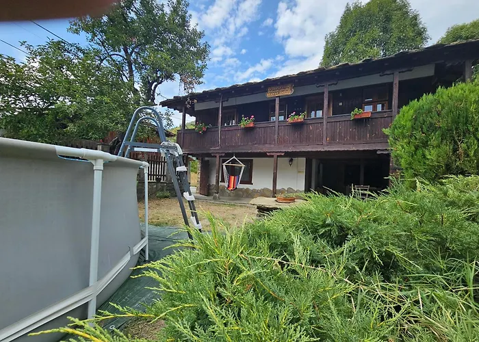 Villa хитър петър *